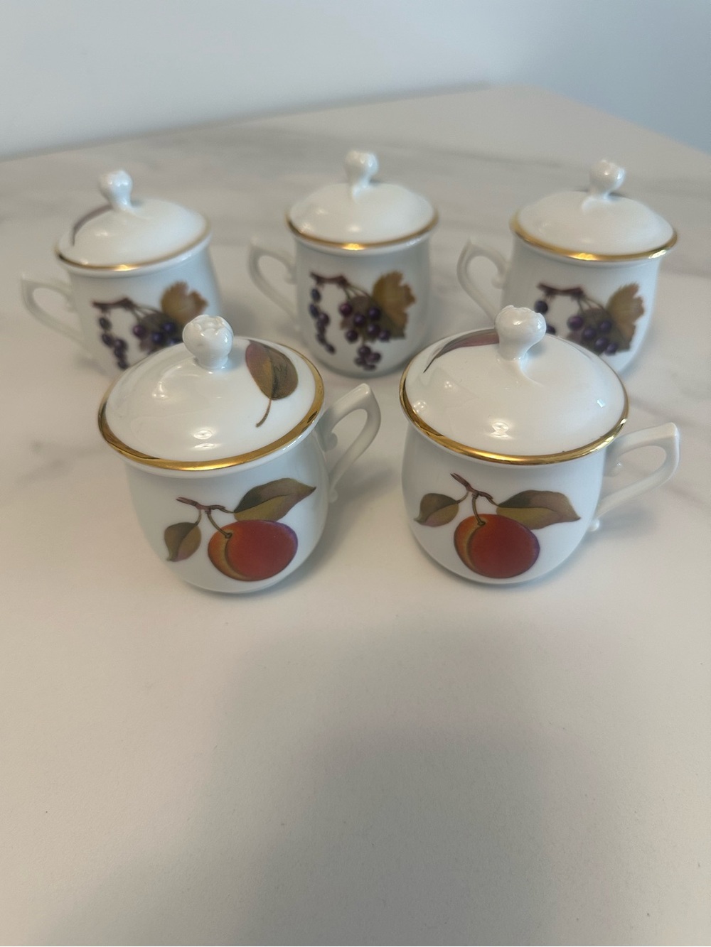 Set of 5 Vintage Royal Worcester “Evesham” Porcelain Pot de Crème w/Fruit Motif
